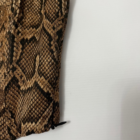 Brand new ZARA snake skin crop top- size small - Picture 5 of 7